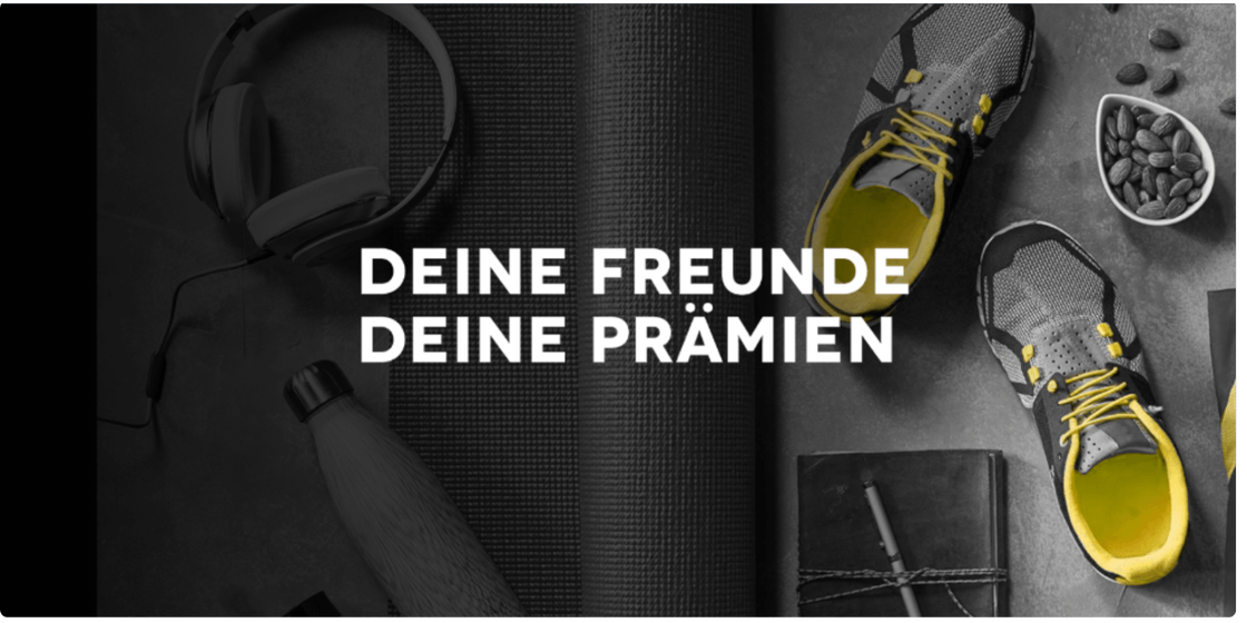 Fitness-Accessoires: gelbe Sportschuhe, Kopfhörer, Reise- und Lifestyle-Prämien