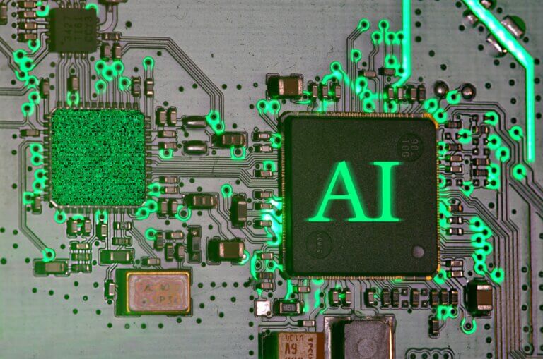KI‑Chip Nahaufnahme auf Leiterplatte mit SMD‑Bauteilen