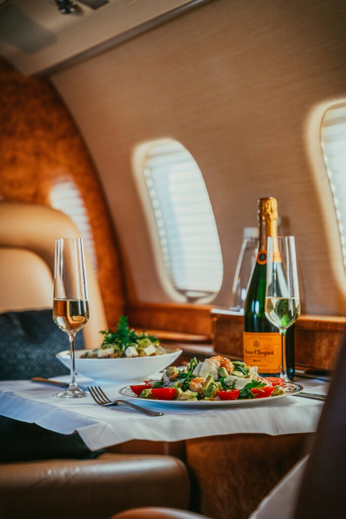 Luxuriöses Privatjet-Dinner für VIP Club Loyalty Programm